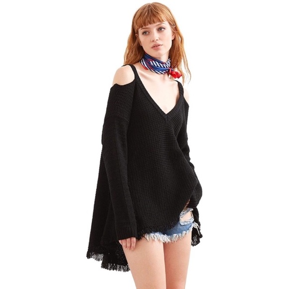 High Low Cold Shoulder Fringe Trim Waffle Knit Sweater - Picture 5 of 8